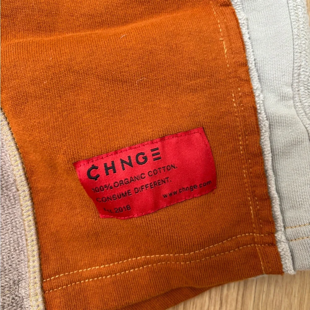 Colorblock Sweat Shorts, Medium - Picture 3 of 4